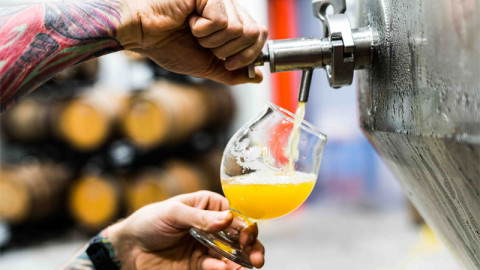 Does Draft Beer Taste Better Than Canned or Bottled Beer?